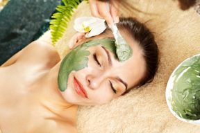 Công dụng của mặt nạ trà xanh và cách làm mặt nạ t rà xanh