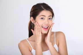 4 bước dưỡng ẩm chuyên sâu đơn giản cho da sáng bóng