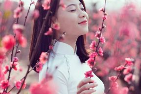 TUỔI TRẺ CHỈ CÓ MỘT LẦN, BẠN ĐỪNG ĐỂ THANH XUÂN TRÔI QUA KẼ TAY CHỈ VÌ NHỮNG ĐIỀU NÀY