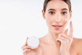 KHÔNG THỂ BỎ QUA: BÍ QUYẾT CHỌN KEM DƯỠNG ẨM CHO DA DẦU VÀ DA KHÔ